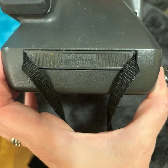 📸 Vintage Polaroid OneStep 600 Instant Camera Retro 80s w/ 7 Photos Left in Film - Picture 4 of 9